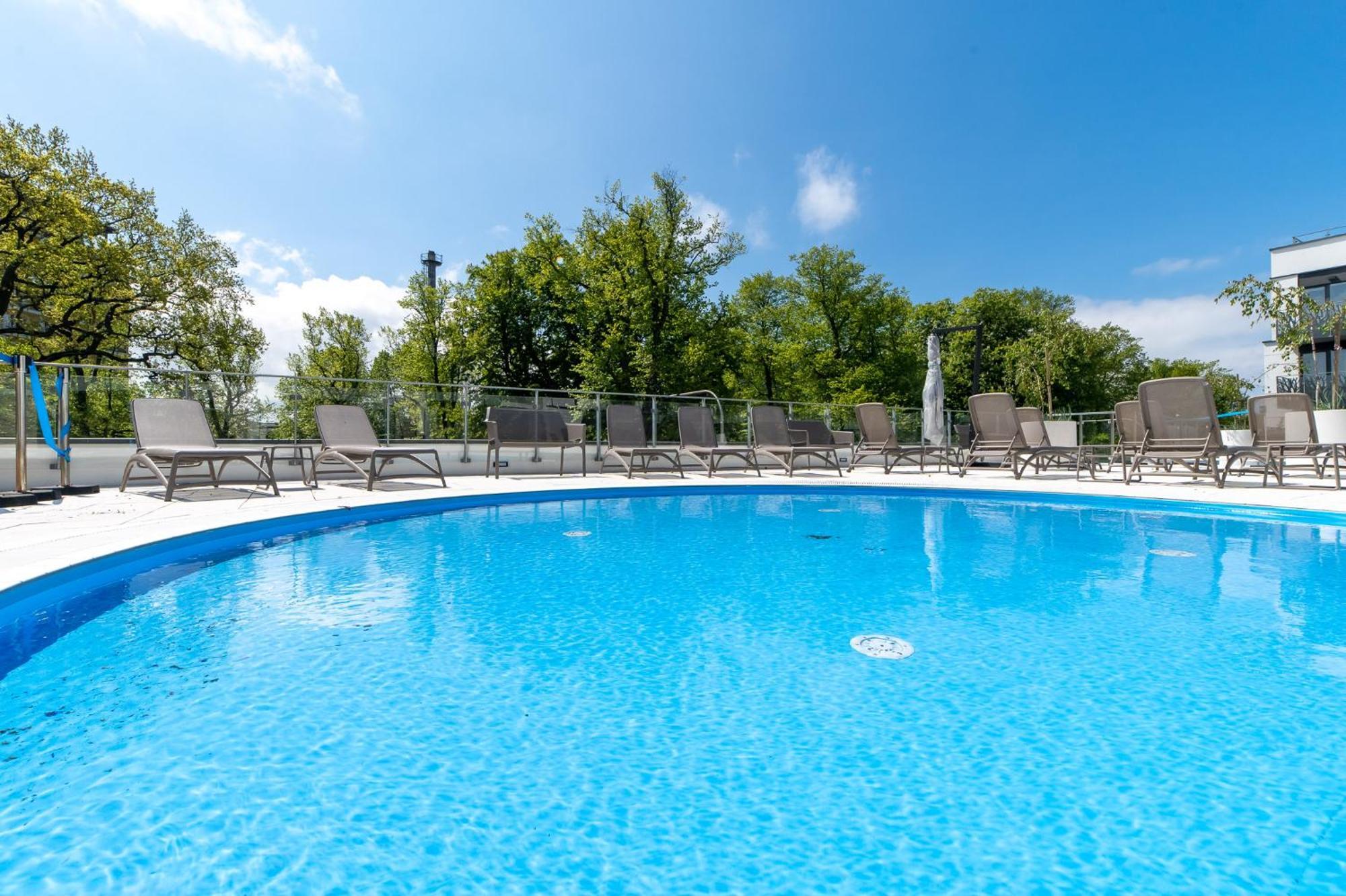 Apartamenty Fenomen - Premium Porto: Seaside Terraces with Pool and Sauna Kolobrzeg Exterior photo